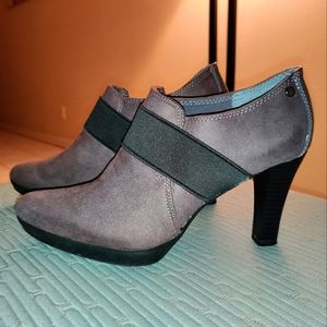 NWOT Dark Grey Suede Booties Heels Heeled Ankle Boots